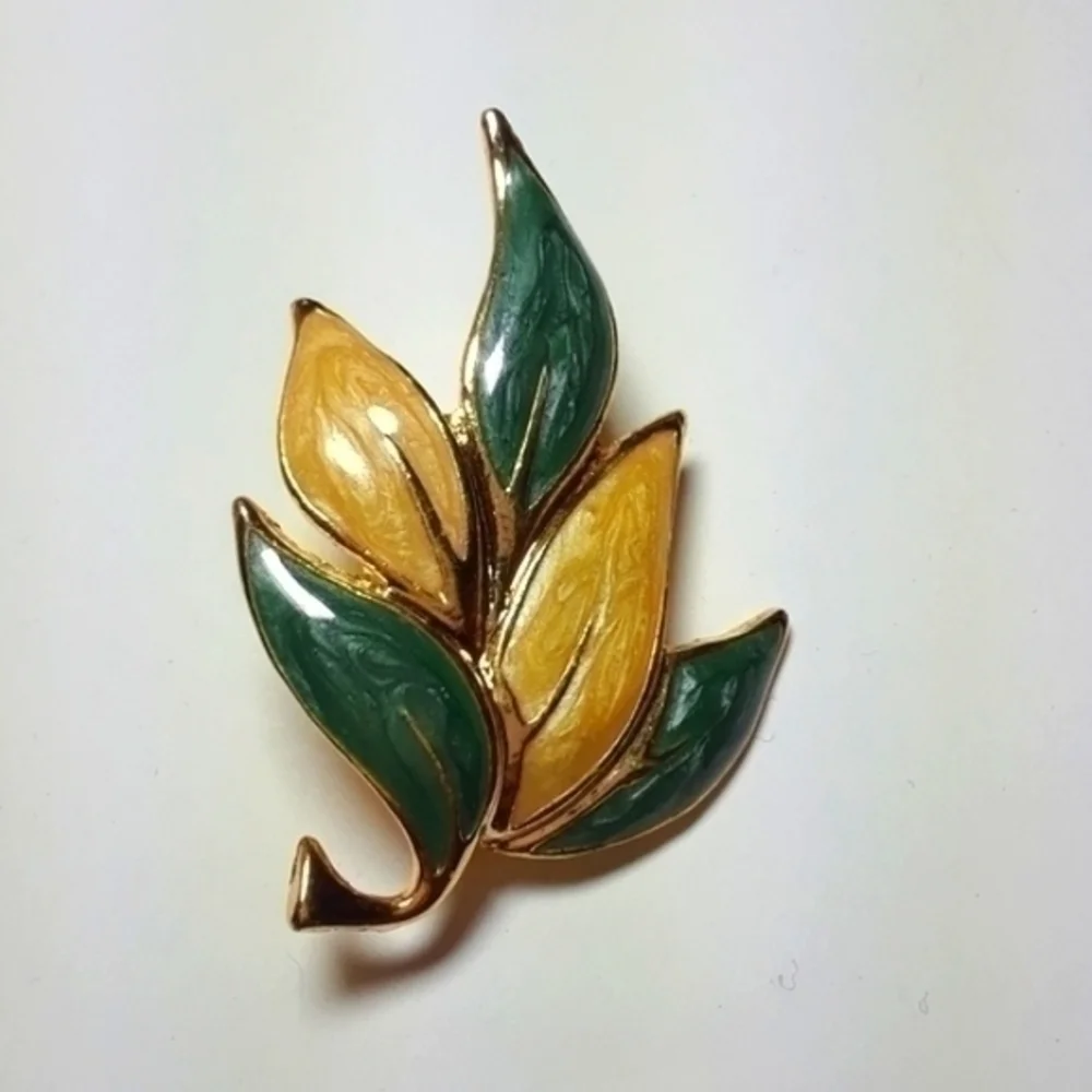 Vintage Enameled Stem Five Petal Brooch Pin